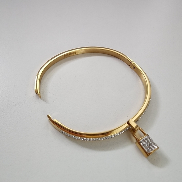 NWT Rhinestone Embellished Lock Charm Stainless Steel Bangle Evening Bracelet - Picture 5 of 7